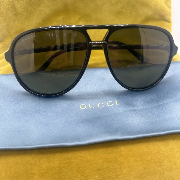 Gucci Dark Aviator Sunglasses - Picture 6 of 6